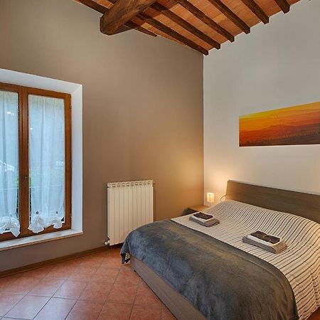 Casazappa - In Centro A Piedi, Parcheggio E Giardino Privato Apartment Siena Luaran gambar