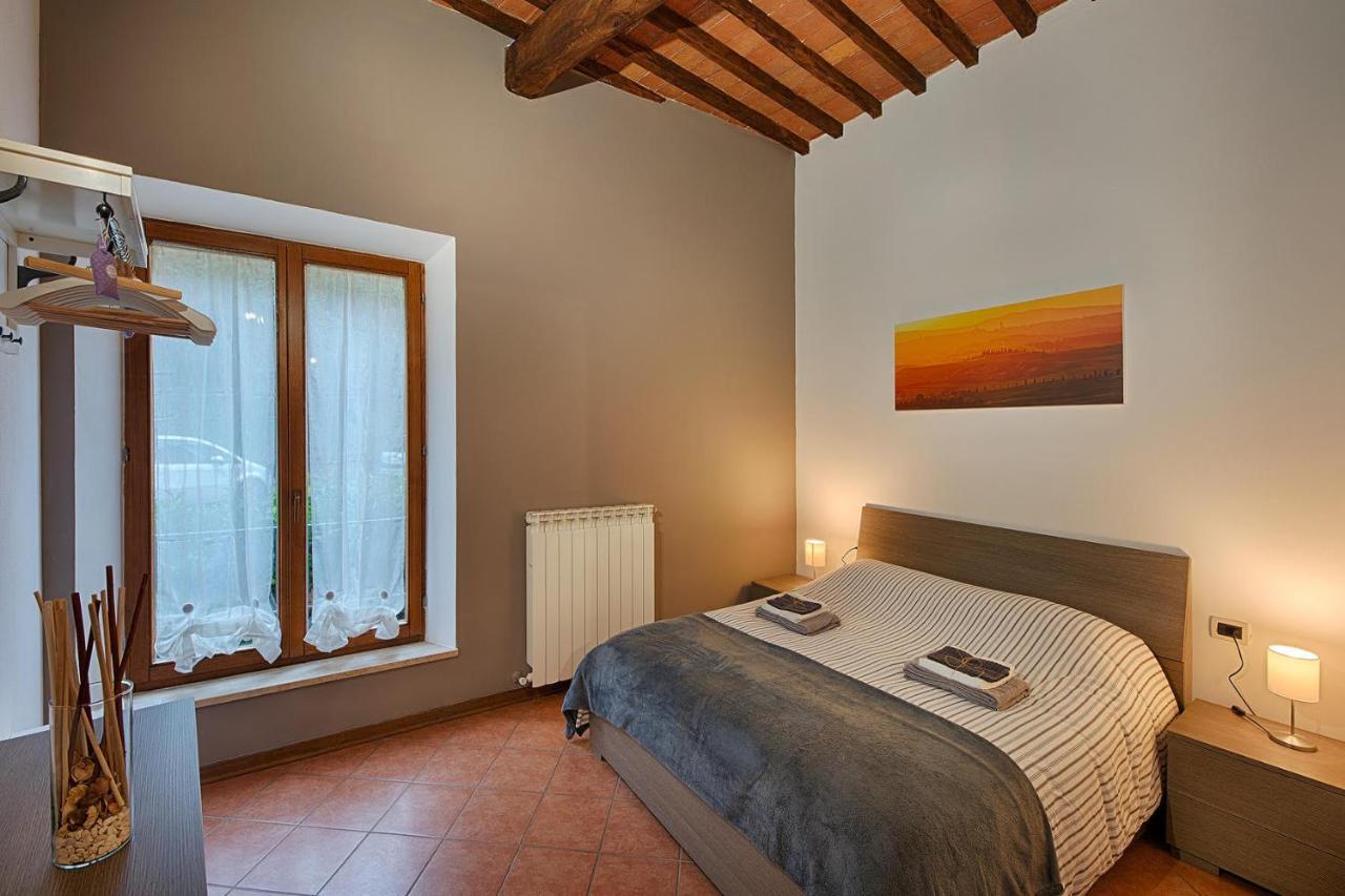 Casazappa - In Centro A Piedi, Parcheggio E Giardino Privato Apartment Siena Luaran gambar
