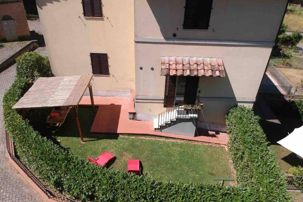 Casazappa - In Centro A Piedi, Parcheggio E Giardino Privato Apartment Siena Luaran gambar
